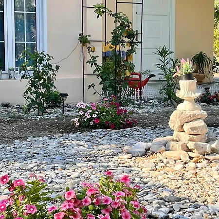 Holiday Oasis With Private Hammam-Style Bath Luxury Garden * Potokaki